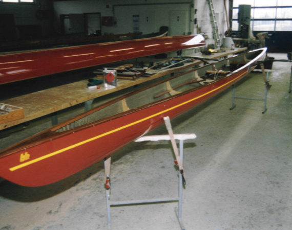 B1x- Ruderboot mit Holzausbau