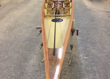 C2x+3x- Ruderboot mit verklebter Gondelleiste